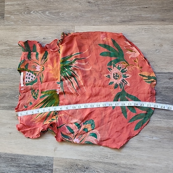 BANJANAN TOP - Picture 3 of 11